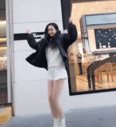 GIF搞笑趣图:你一定要坚持下去,既赚钱了,还瘦下来了!_表演