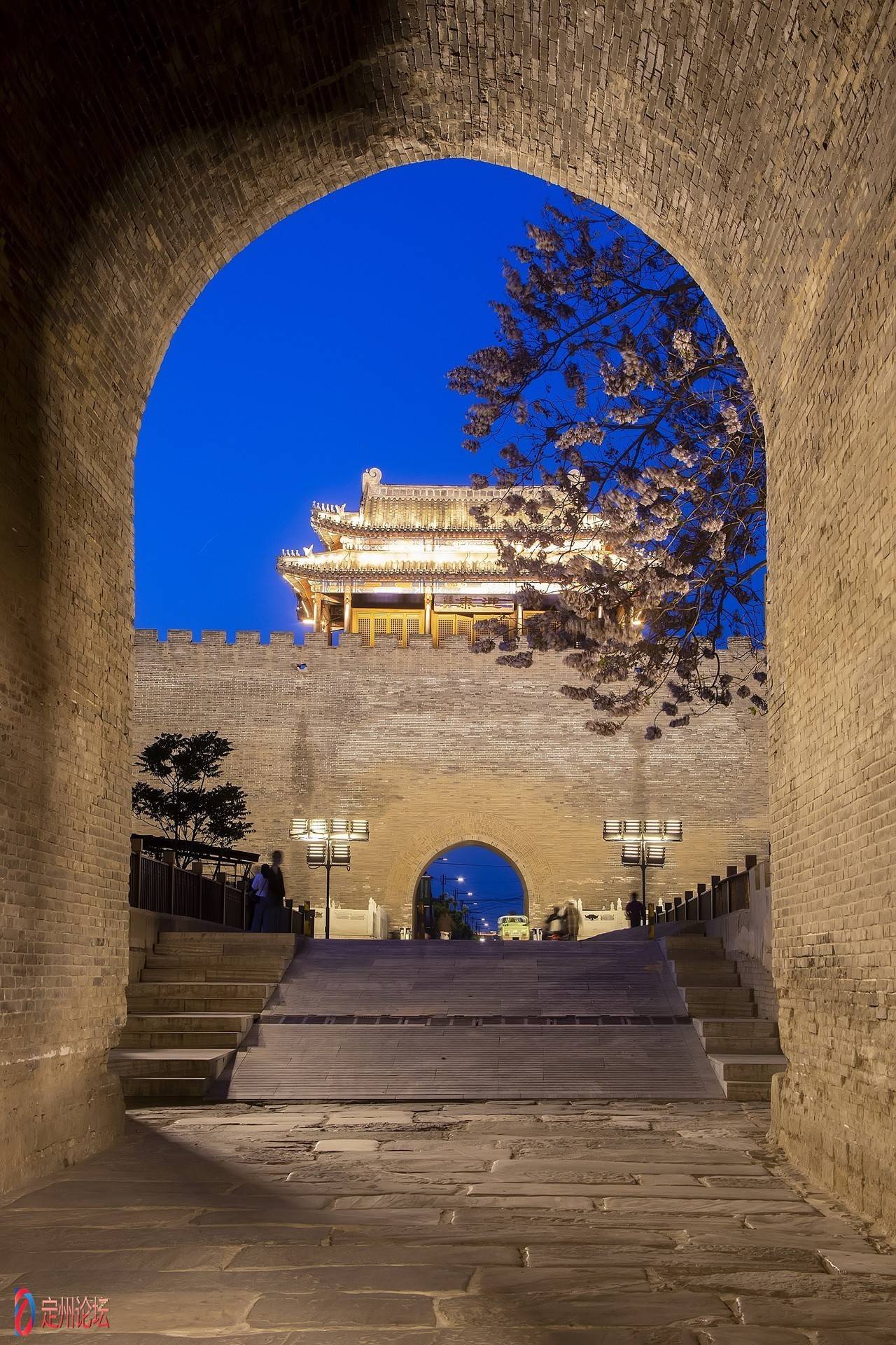 一组久违的河北定州夜景图,让你久等了!