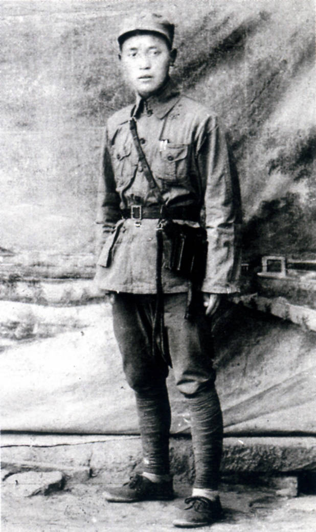 王近山手下的猛将,20年没回家,王近山特批他回家探亲_马忠全