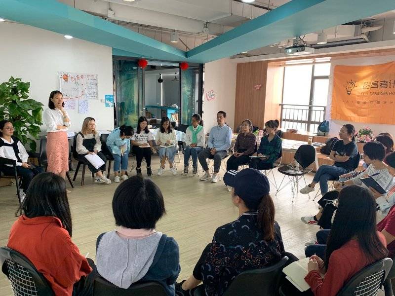 噢啦人物专访 | 教育是无差别的阳光——一公斤盒子ceo陈丹老师