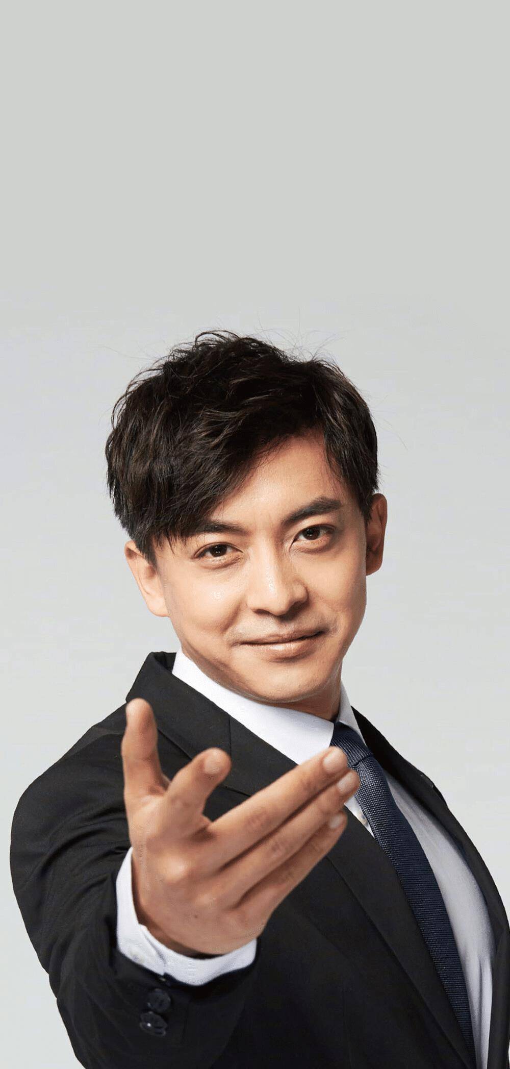 节目组邀请李佳航剧中女友来家中谁注意到李晟表情酸成柠檬精