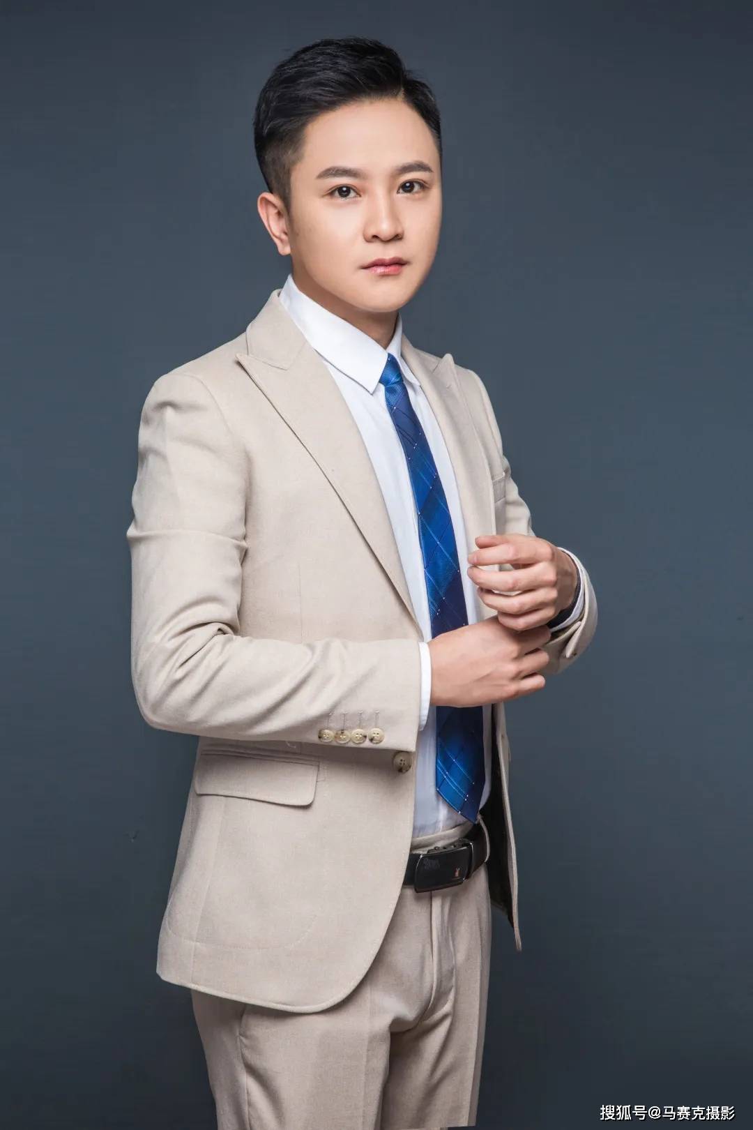 最酷职业形象照马赛克摄影工作室