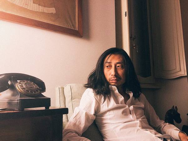 网站首页 文章详情 6月5日,谢天乐2020全新版《笼中鸟》mv正式上线,有