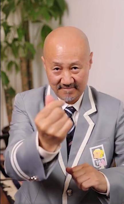 腾格尔跳女团舞画风超级搞笑这个粗狂的草原汉子彻底解放天性