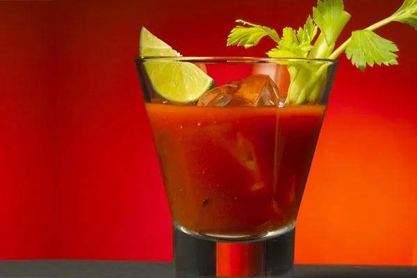 血腥玛丽4就算不喝酒的人,也听过新加坡司令的威名,它的故事被很多人