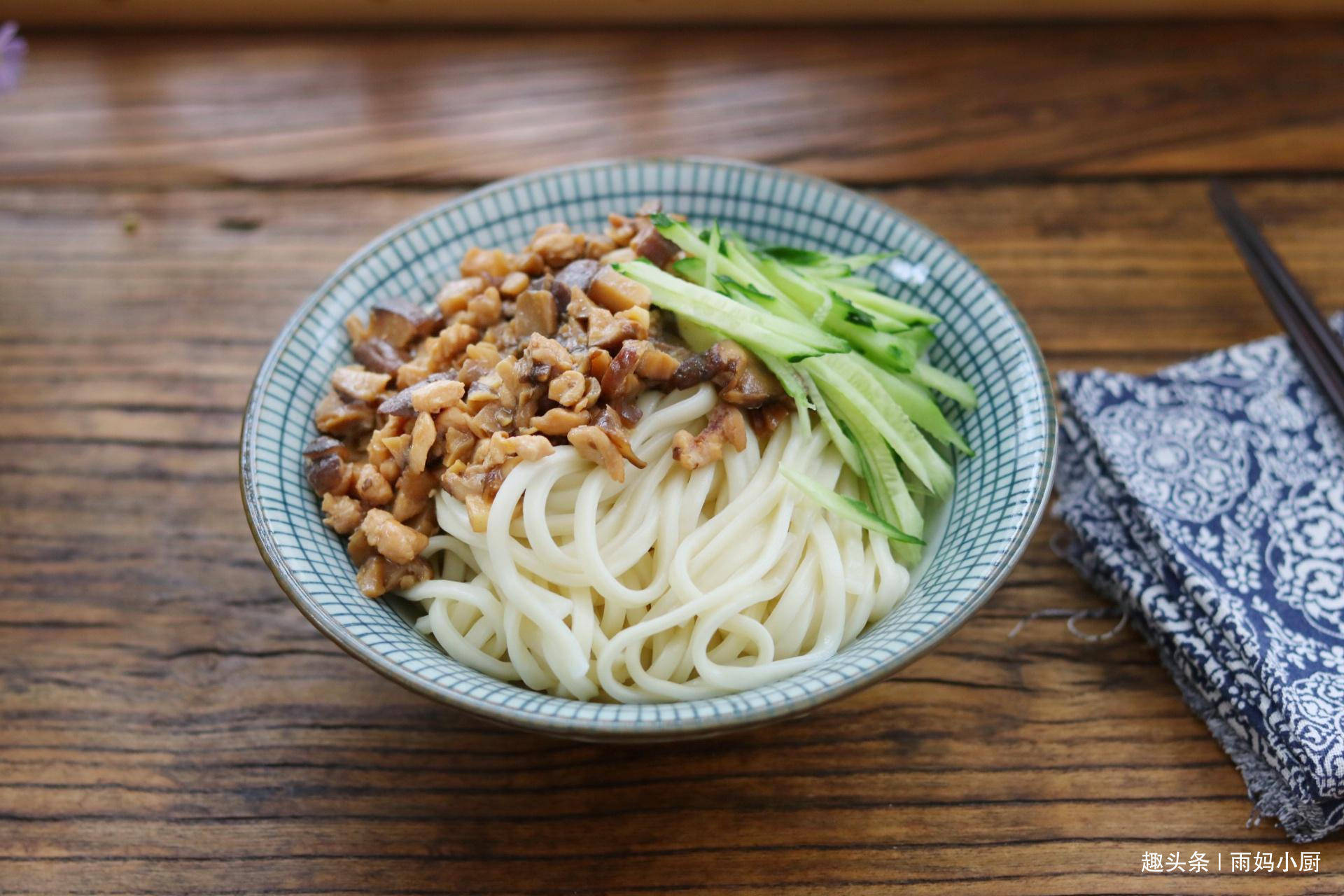 想吃打卤面别再买了,在家就能做秘制酱料酱香浓郁,一吃就上