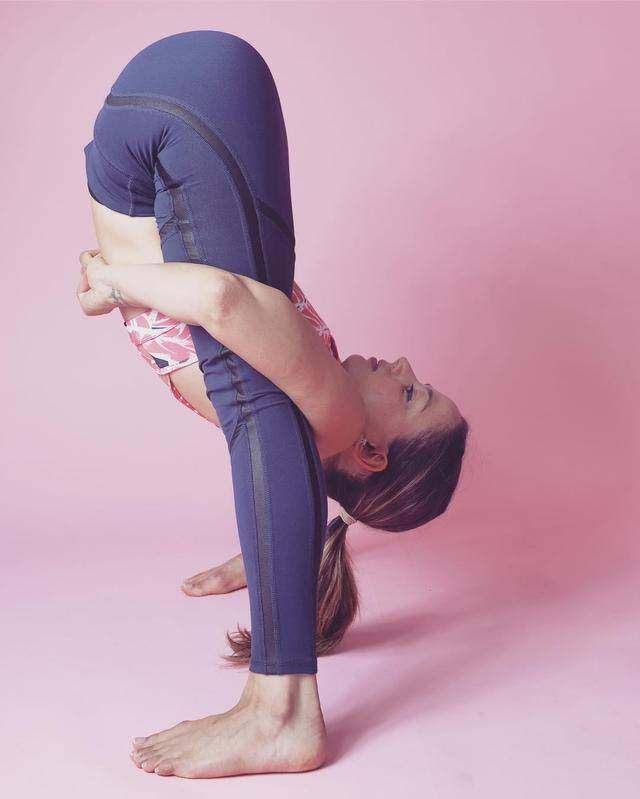 原创告别僵硬!6个瑜伽体式,柔软你僵硬的身体