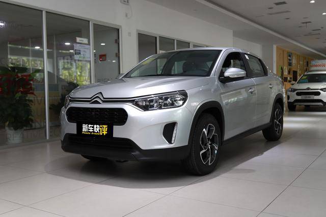 看了实车再说丑不丑 雪铁龙三厢suv到店 照搬奔驰概念车设计