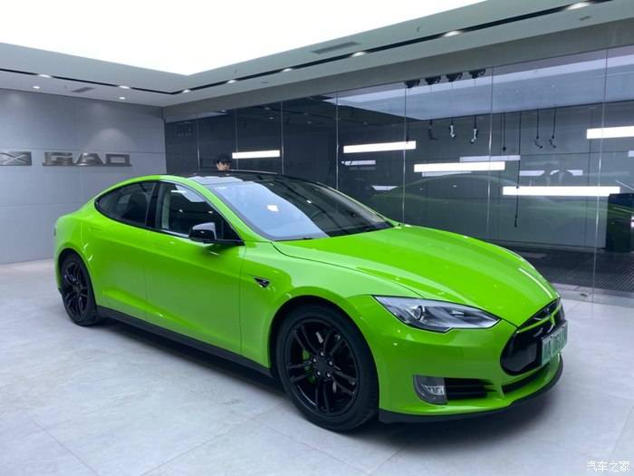 特斯拉model s改色苹果绿作业,今天你原谅了吗_搜狐汽车_搜狐网