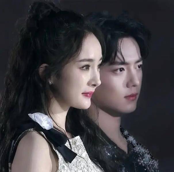 杨幂确定出演,肖战正在洽谈中,团队已经有意向,这部剧要大爆了