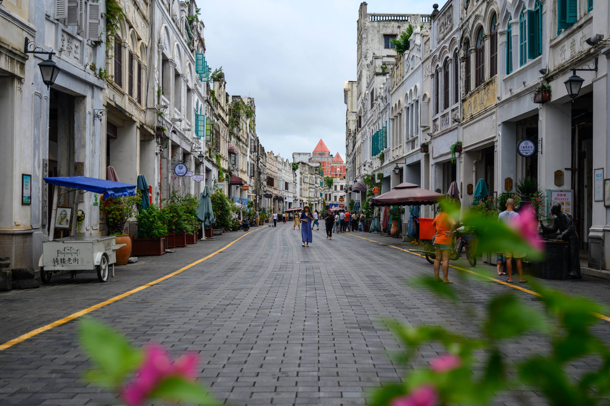 海口骑楼老街,是海口最具特色的街道景观,可以免费参观游玩.