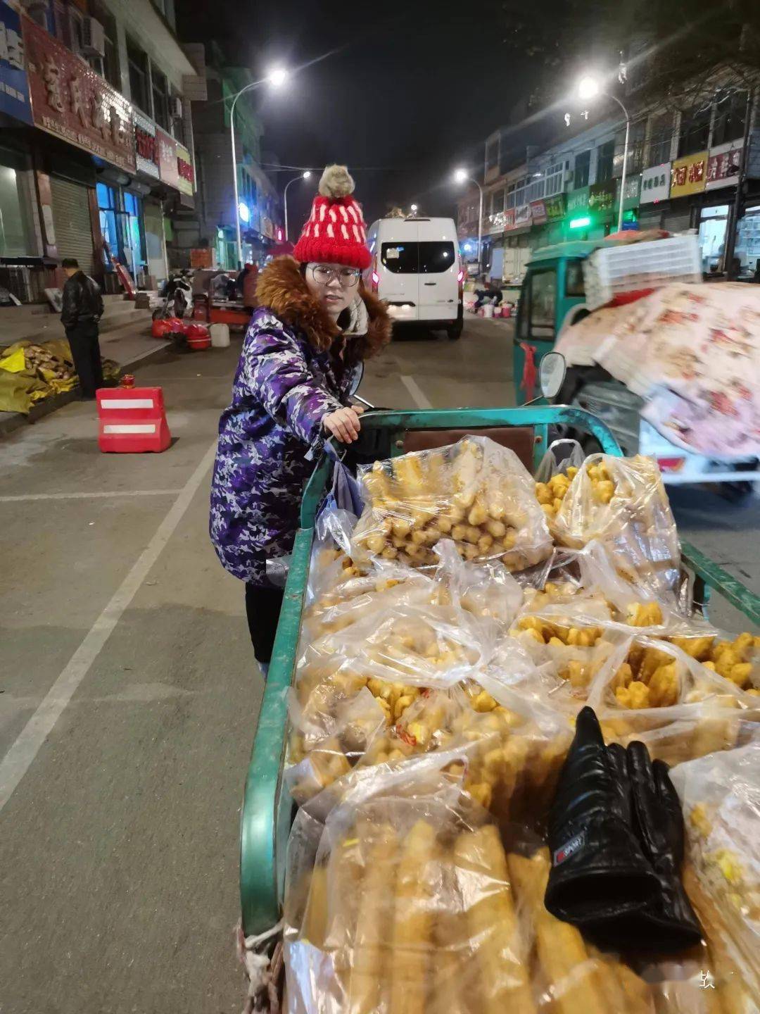 被直播改变命运的小业主:炸油条的年收入七位数