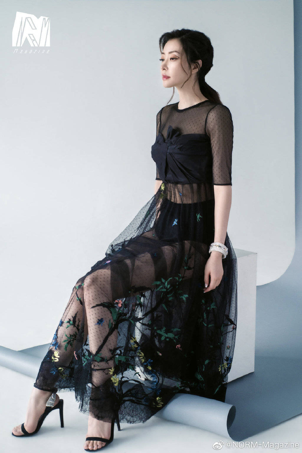 美女明星熊黛林的图集