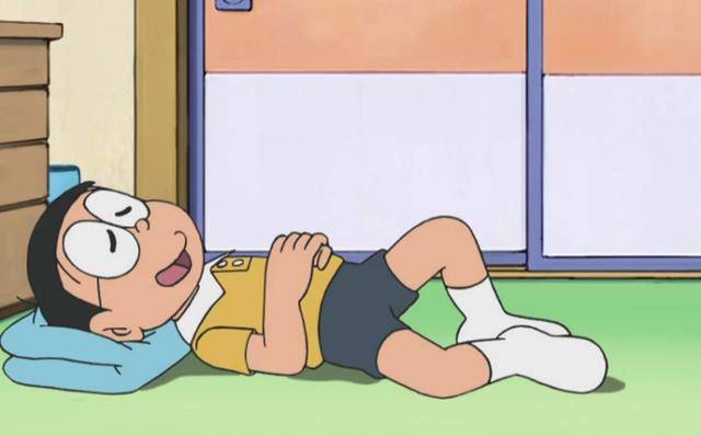 原创这些动漫角色开挂靠睡觉,躺着都能变强?最后一个毁童年