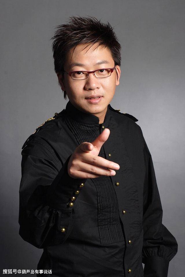 主持人林海，两任妻子都是同行，如今49岁生活十分幸福_金玲