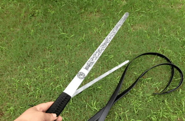 世界顶级软剑:第1女性武者最爱,中国造,第2经常误伤自己,印度造_手机