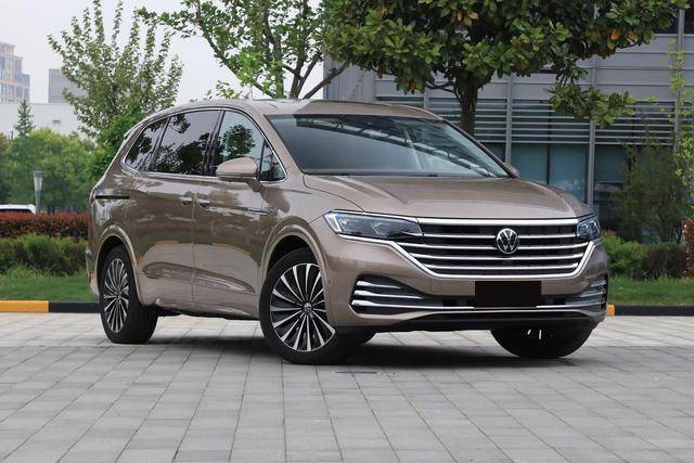 想买gl8的等等,高端mpv大众威然来袭,堪称商务界的种子选手_搜狐汽车