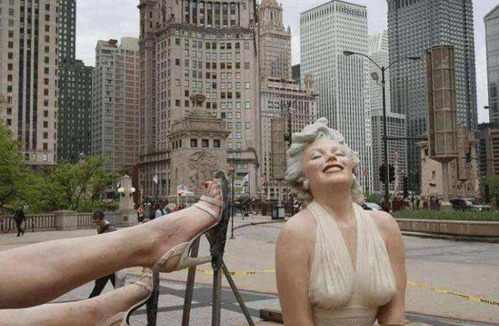 美国最"无奈"的雕像,因游客不雅行为,建成300天就被拆除!