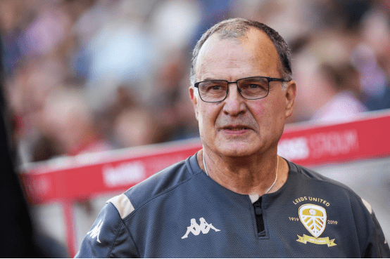 天才在左疯子在右利兹联主帅贝尔萨的传奇生涯