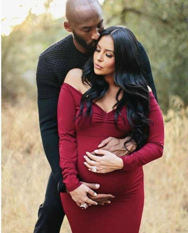 原创科比去世后妻子被同行追求!瓦妮莎气质变沉稳,熟女衣品堪称模板