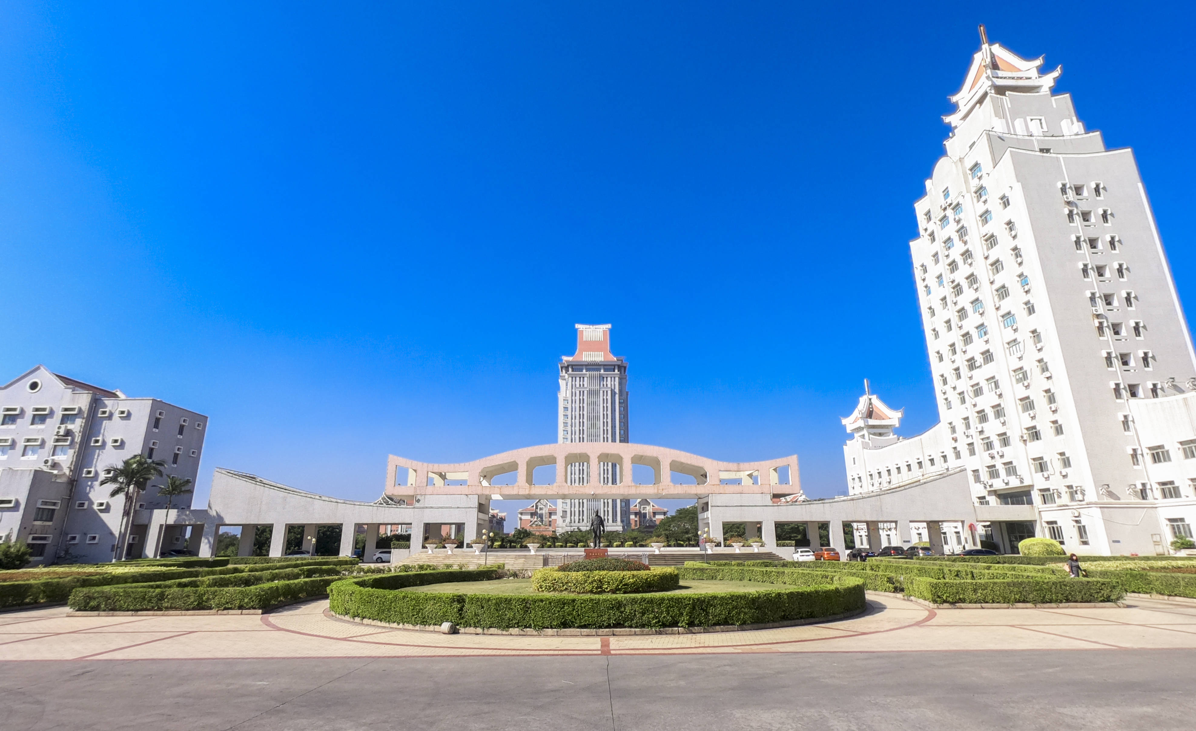 福建"最可惜"的大学,风景比厦大更美,却因位置不好所以很冷清