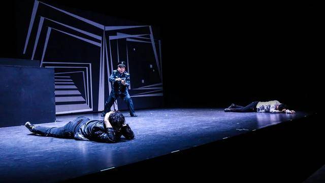 开票啦丨先锋话剧《一座城池》西安站来了