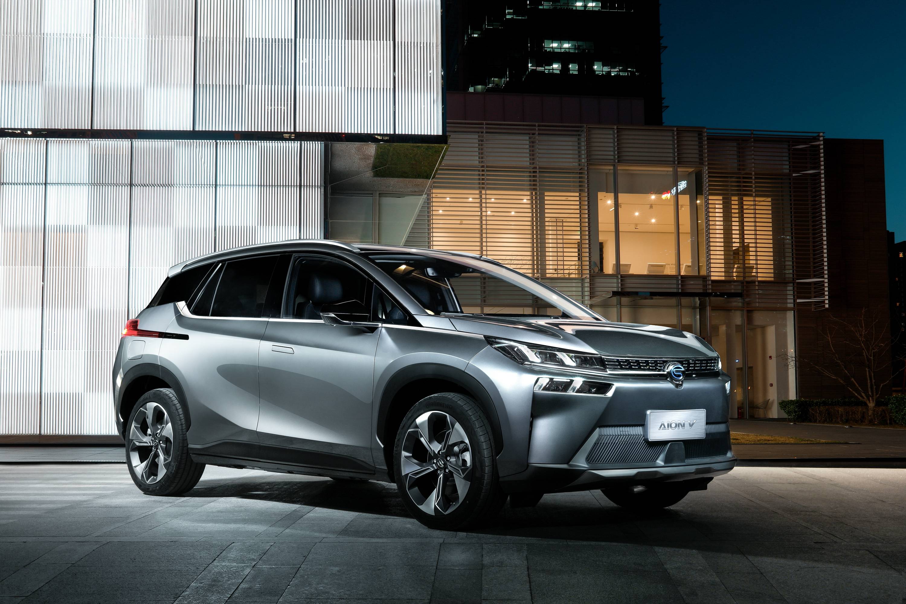 远离续航焦虑,智能suv广汽新能源埃安v正式上市