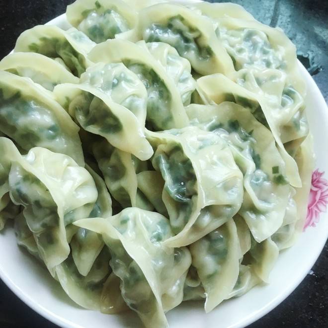「韭菜蒸饺」名门泽佳315网:普通的搭配是记忆中晚餐的味道_饺子
