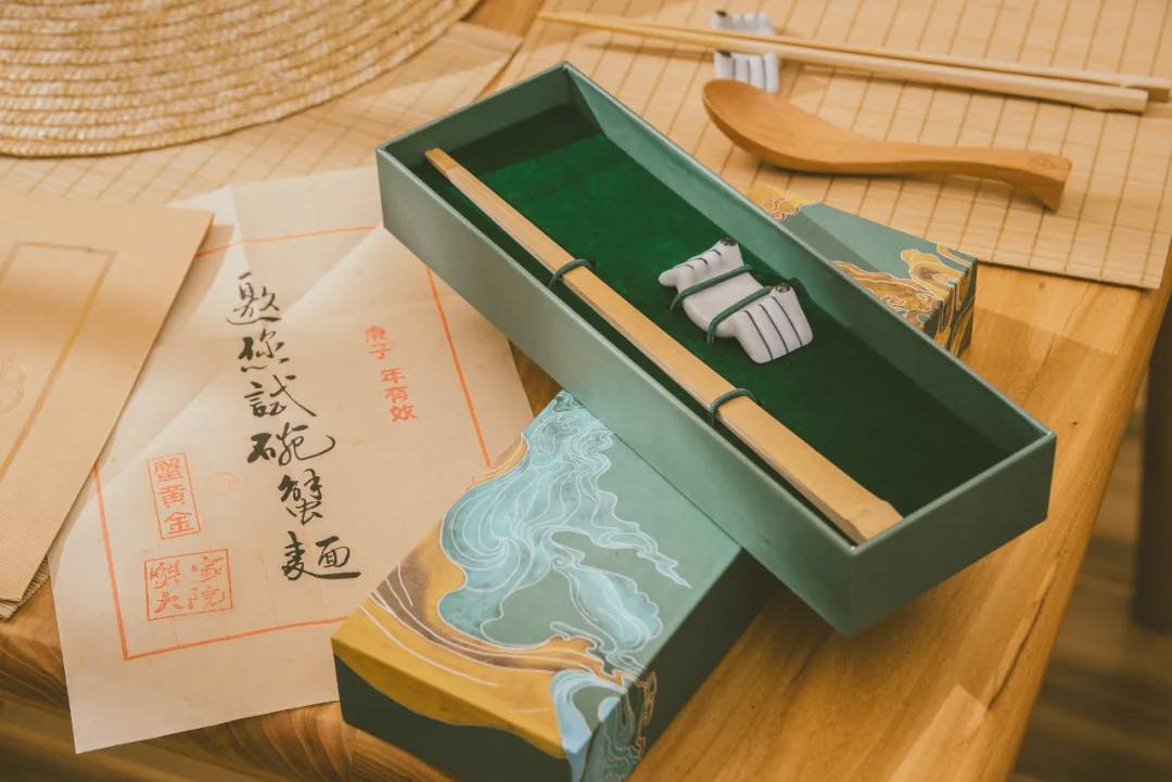 魔都网红蟹面背后的故事独家揭秘