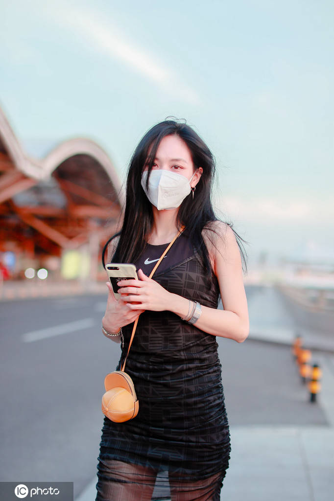 绝美!王霏霏机场图宛如写真