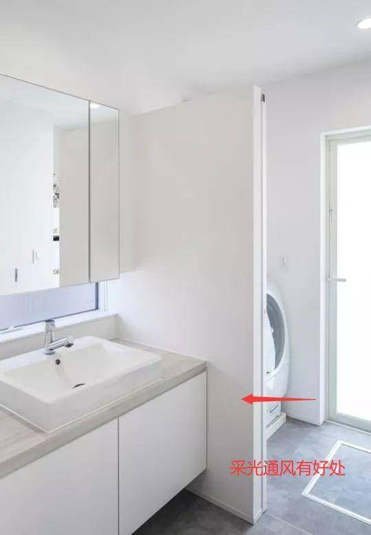 越来越流行的卫生间"隐形门",不占地还易清洁,邻居们都说实用