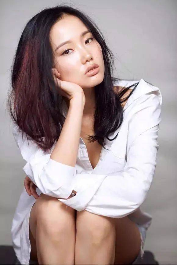 原创痒成就了黄龄也是她的桎梏人不红歌也不红的综艺达人黄龄