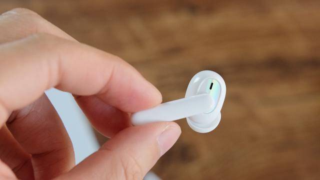 不吹不黑,oppo enco w51会是安卓界的airpods吗?_耳机
