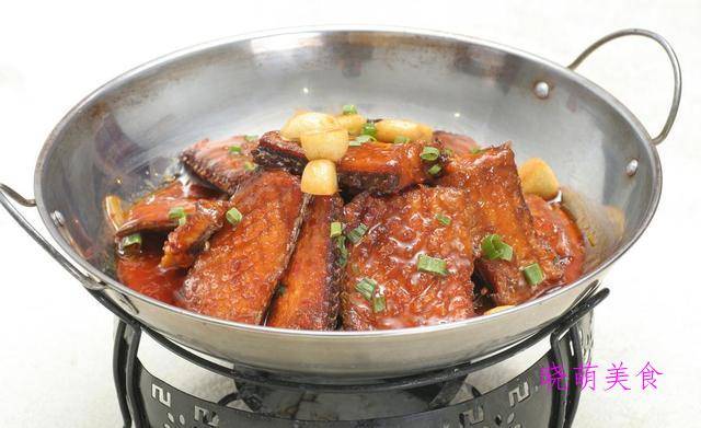 原创番茄鱼锅,砂锅鸭块,香辣干锅带鱼,干锅香菇鸡的家常做法