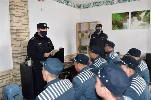 犯人被判无期后,老到不能动了怎么办?监狱会怎么处理他们