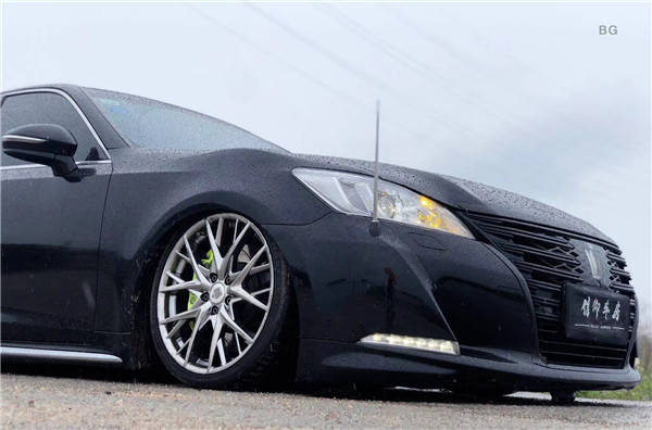 李洋讲述14代皇冠改装airbft气压悬架台湾正品32段阻尼软硬可调避震器