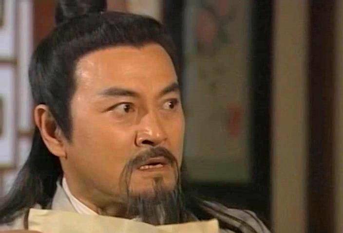 他在《天龙八部》中饰演的马大元,《神雕侠侣》中又饰演了洪七公.