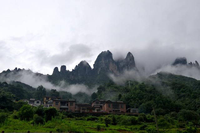 圣堂山攻略：一次心灵之旅