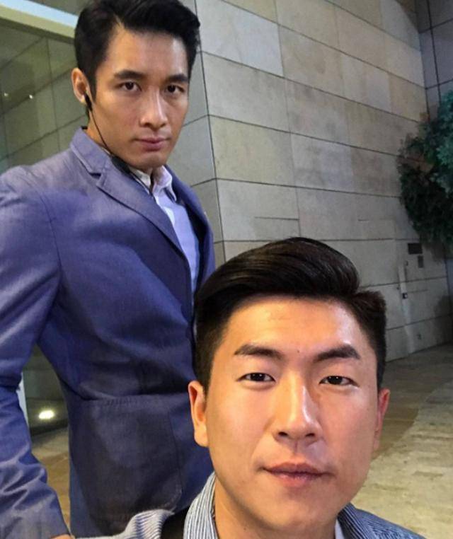 35岁香港先生被曝财困节衣缩食过活:靠自己_翟威廉