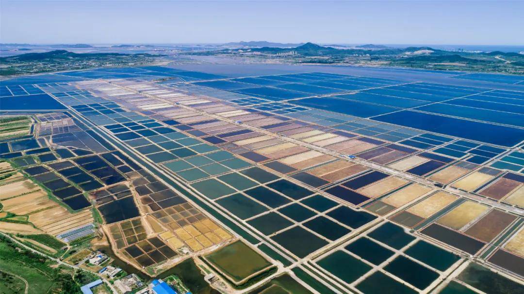 壮哉!大连万亩彩色盐田,就在我们身边