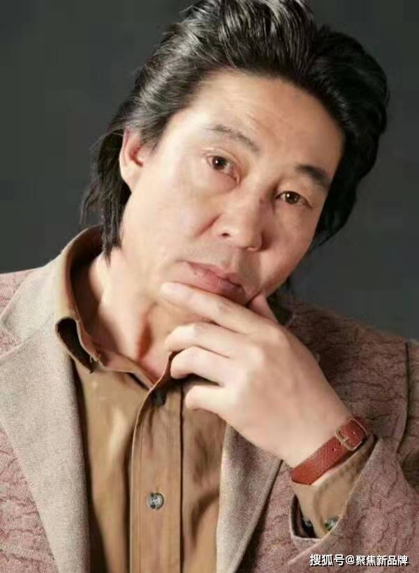 原创国家一级词曲作家《我在纳林湖等着你》词曲作者孙德明先生评孙