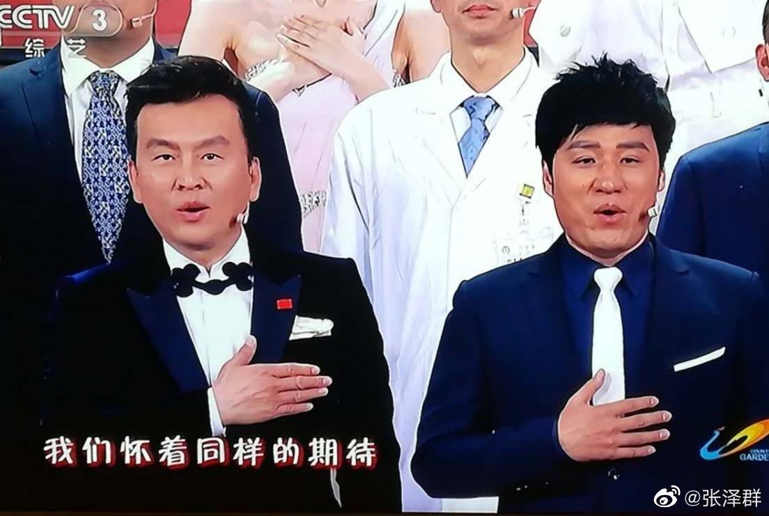 《12演播室》主持人,导演,担任过《东方之子》《文化视点》等栏目的