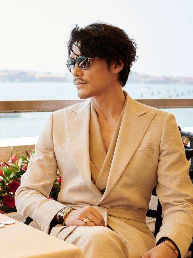 原创胡兵演绎霸气总裁,身为"中国第一男模",将时尚魅力带到电视剧