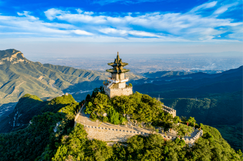 山西临汾 ,这里有一座记录了华夏年轮的名山