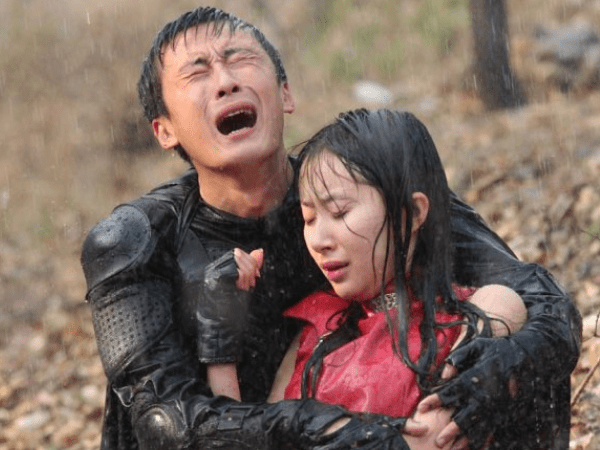 傻妞在后来有了人类的感情,陆小千也爱上了傻妞,傻妞的密码就被改成了