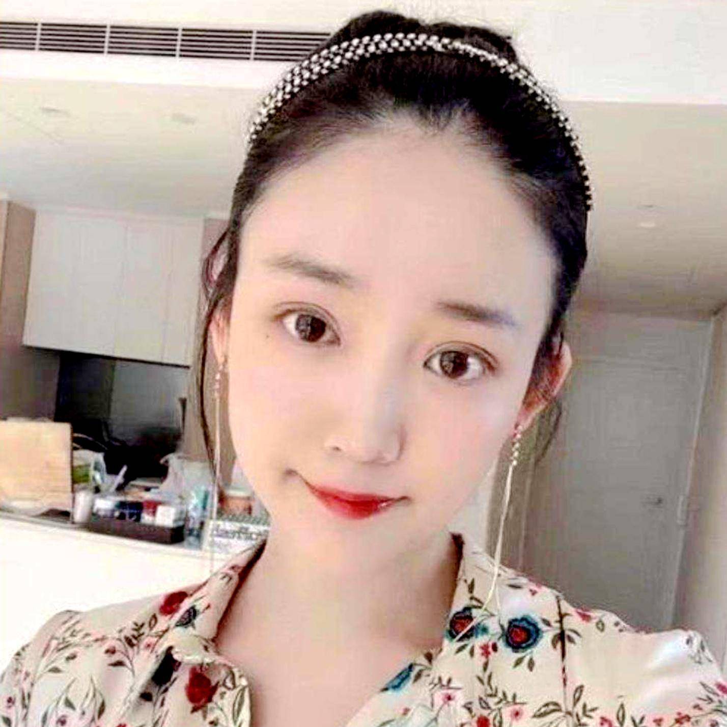"张雨婷"心情大好最爱吃全聚德烤鸭,网友:孩子还好吗_生活