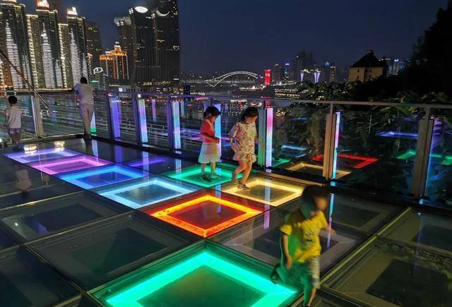 龙门浩老街·星光观景台