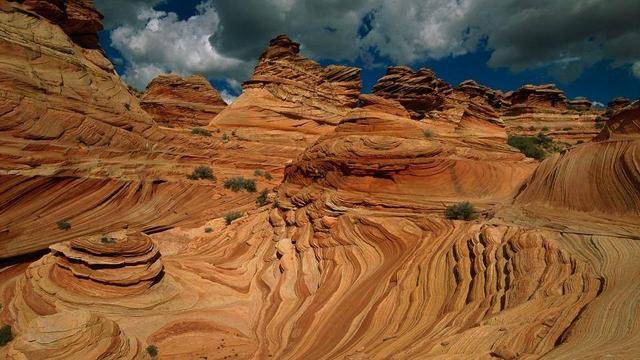 原创美国死亡谷,几百斤重的石头会自己走路,科学家是如何解释的