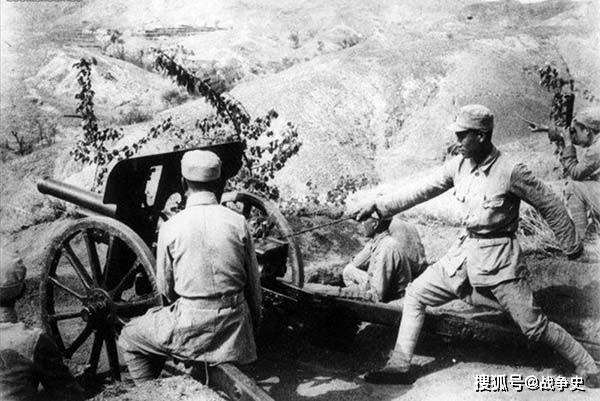 向日军阵地开炮的八路军炮兵部队
