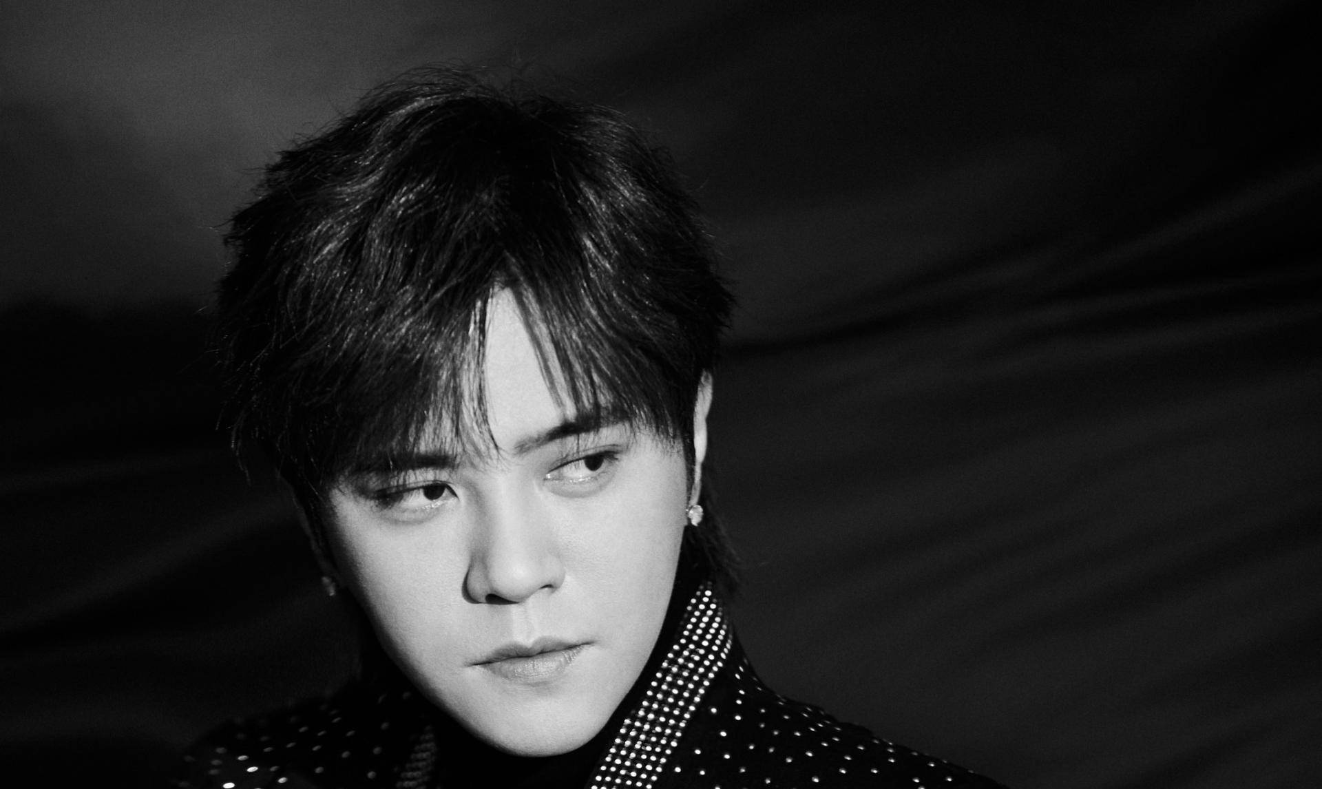 原创罗志祥再次深夜晒照,独自在空旷球场打高尔夫,获好友舒淇点赞